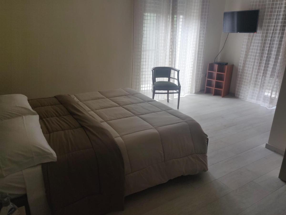 Da Nonna Antonietta Bed and Breakfast Ferrandina Exteriör bild